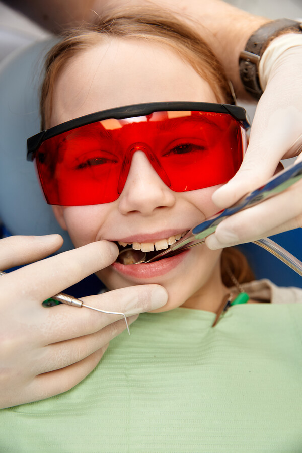 Pierakstiet jūsu bērnus zobu ārstēšanai un higiēnai Aurora Dental