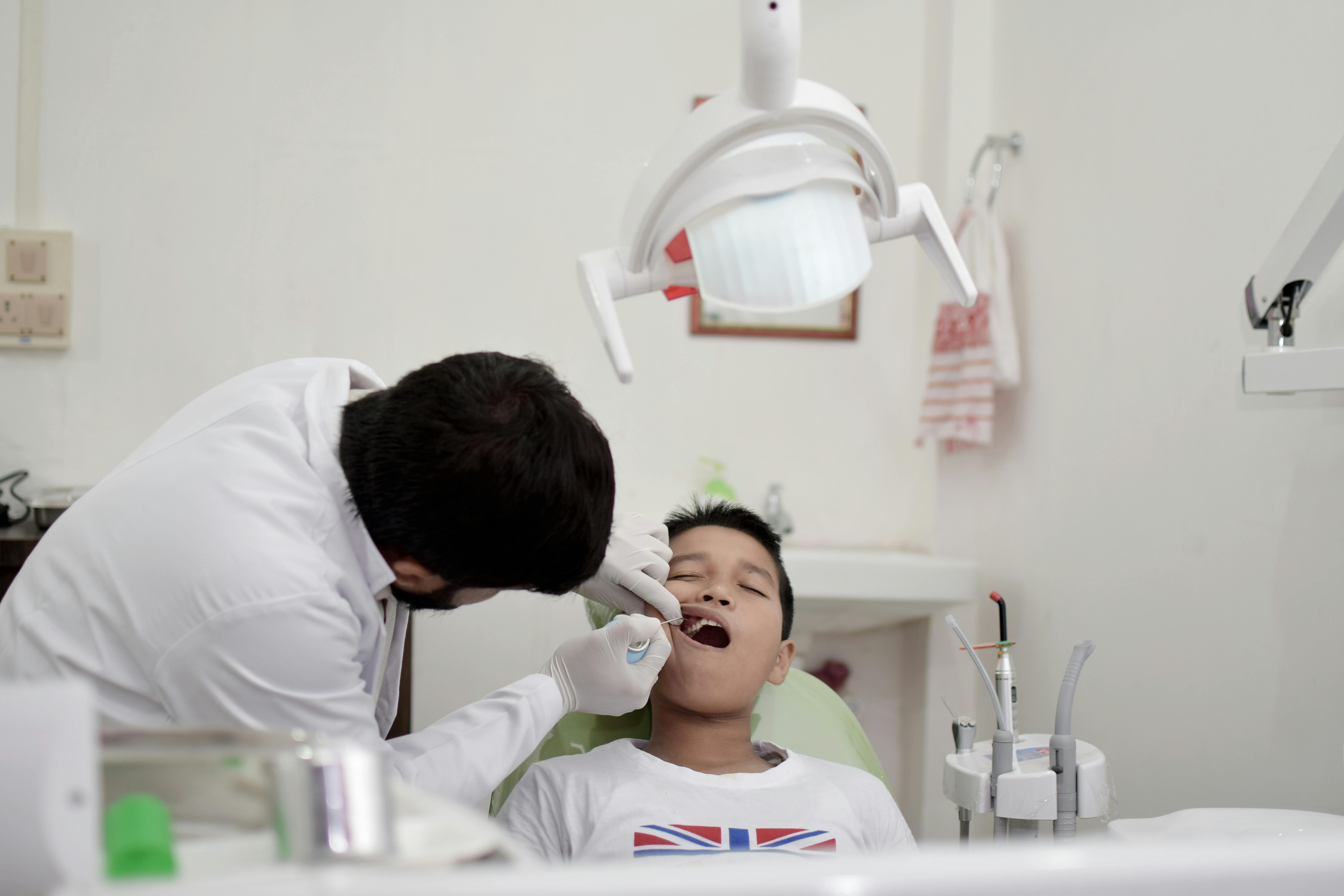 Bērnu zobārsts: endodontija un kanālu ārstēšana bērnu stomatoloģijā